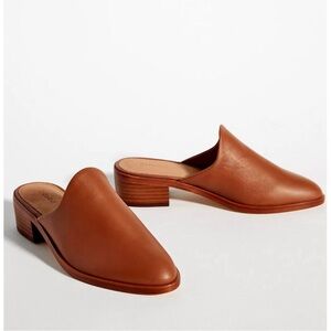 NWOT Soludos Venetian Mule 9.5